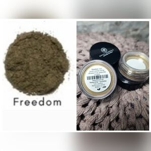 3pcs Savvy Minerals  by Young Living-Eyeshadow Color-Freedom